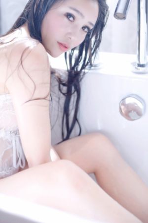 三面娜迦泰剧全集在线观看